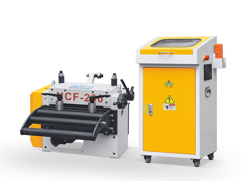 衝床绿巨人官网入口在衝壓生產線中發揮什麽作用？