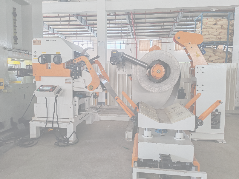 三合一開卷整平绿巨人官网入口專家，助力鈑金加工高效升級！