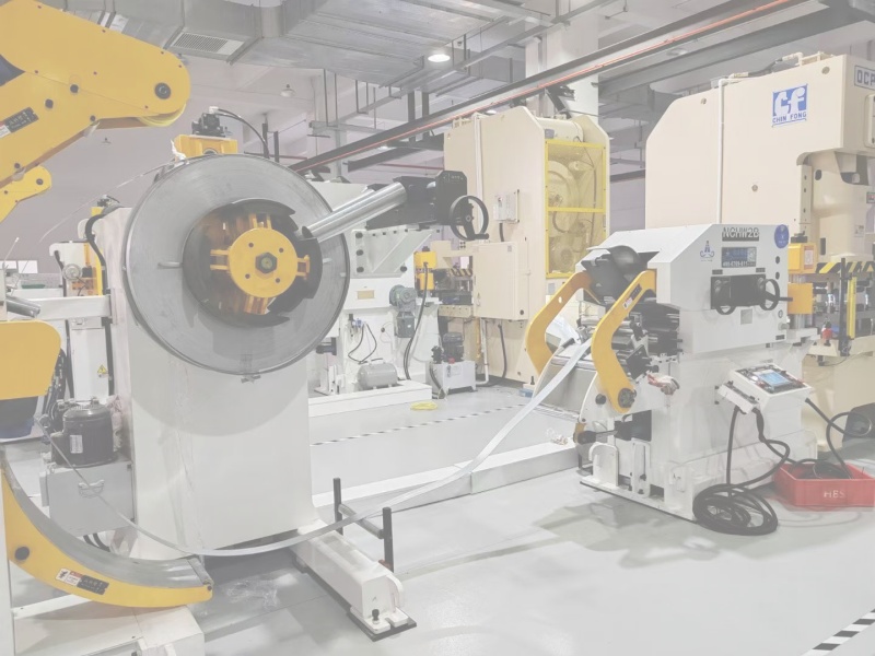 三合一開卷整平绿巨人官网入口：集放卷、矯正、輸送於一體的金屬加工核心設備