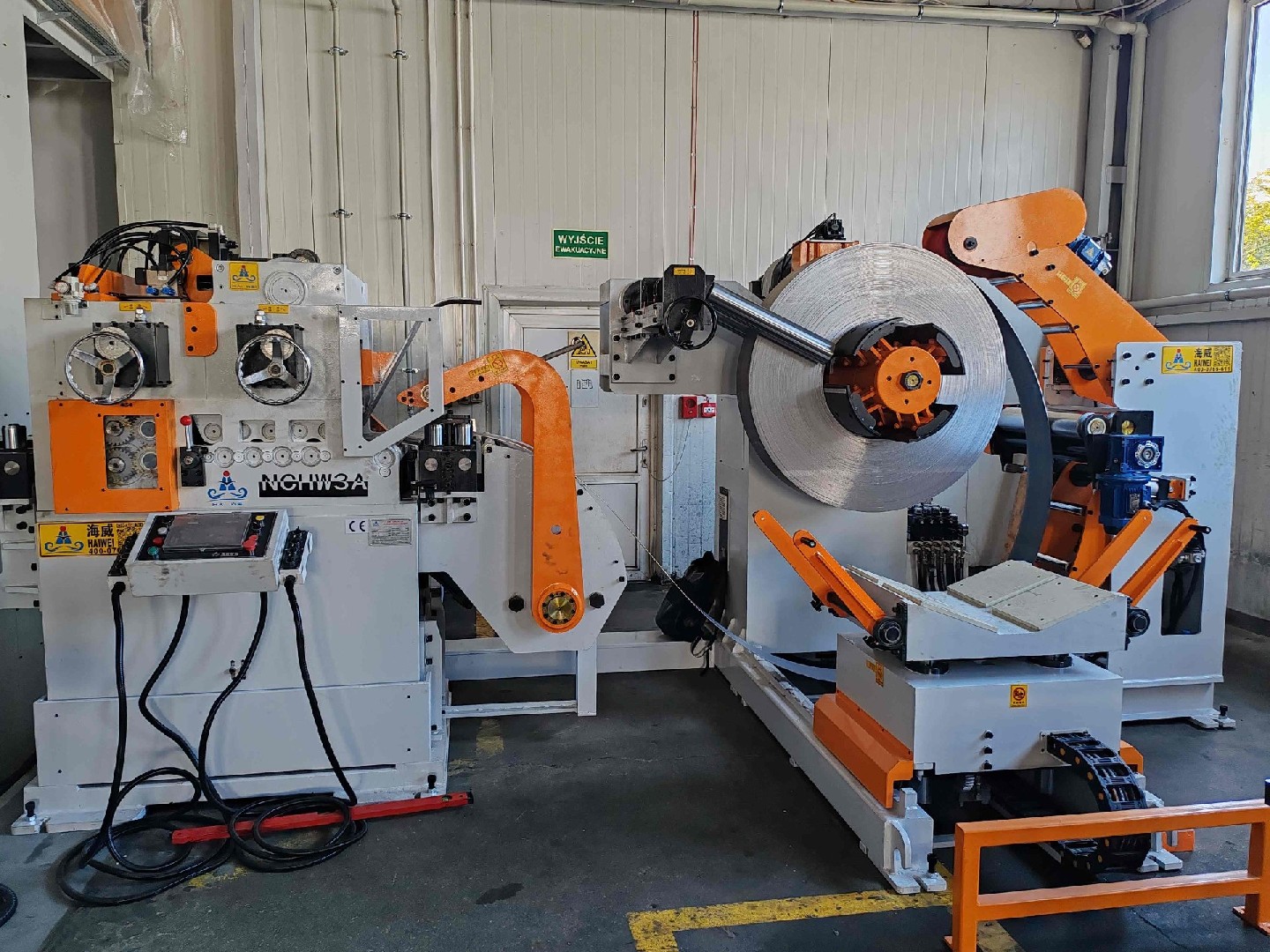 6.0mm高強板開卷整平衝壓送料線